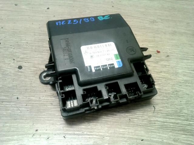 bontott MERCEDES-BENZ A-CLASS Bal első Ajtó Vezérlőegység