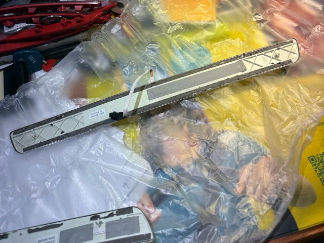 bontott MERCEDES-BENZ A-CLASS Bal első Belső Küszöb Burkolat