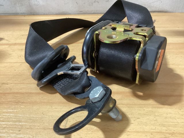 bontott MERCEDES-BENZ A-CLASS Bal első Biztonsági Öv