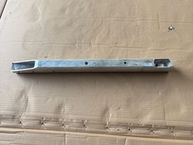 bontott MERCEDES-BENZ A-CLASS Bal első Lökhárító Merevítő Tartó (Fém)