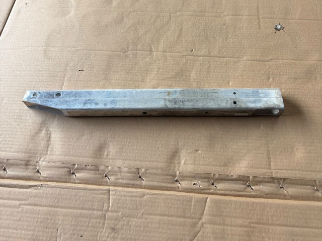 bontott MERCEDES-BENZ A-CLASS Bal első Lökhárító Merevítő Tartó (Fém)