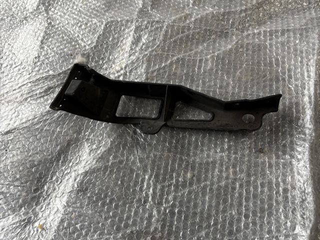 bontott MERCEDES-BENZ A-CLASS Bal első Lökhárító Tartó (Műanyag)