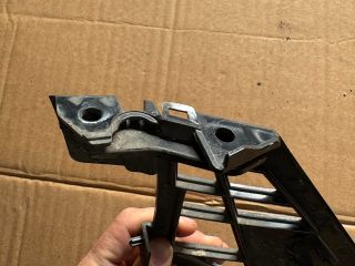 bontott MERCEDES-BENZ A-CLASS Bal első Oldal Lökhárító Tartó (Műanyag)