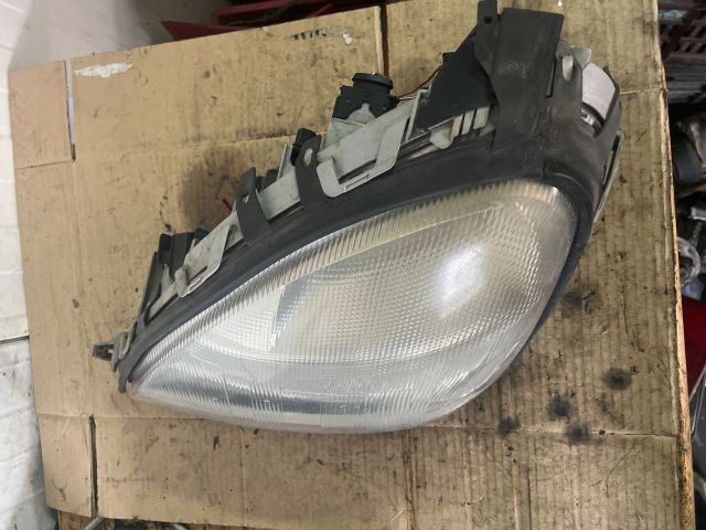 bontott MERCEDES-BENZ A-CLASS Bal Fényszóró