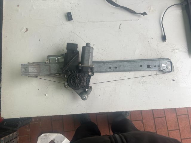 bontott MERCEDES-BENZ A-CLASS Bal hátsó Ablakemelő Motor