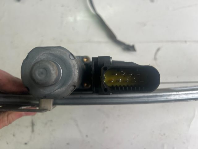 bontott MERCEDES-BENZ A-CLASS Bal hátsó Ablakemelő Motor