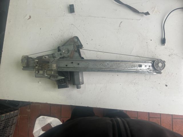 bontott MERCEDES-BENZ A-CLASS Bal hátsó Ablakemelő Motor