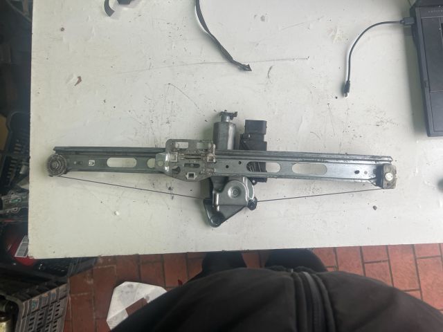 bontott MERCEDES-BENZ A-CLASS Bal hátsó Ablakemelő Motor