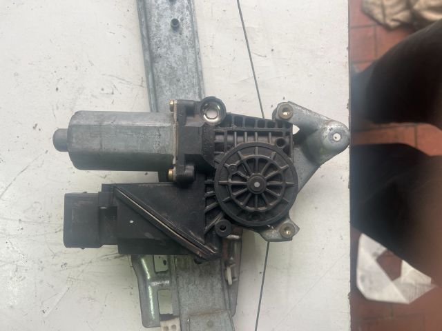 bontott MERCEDES-BENZ A-CLASS Bal hátsó Ablakemelő Motor