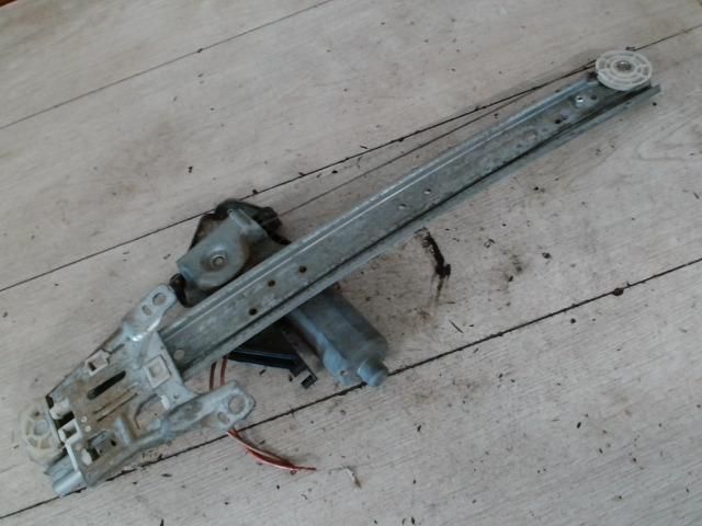 bontott MERCEDES-BENZ A-CLASS Bal hátsó Ablakemelő Szerkezet (Elektromos)