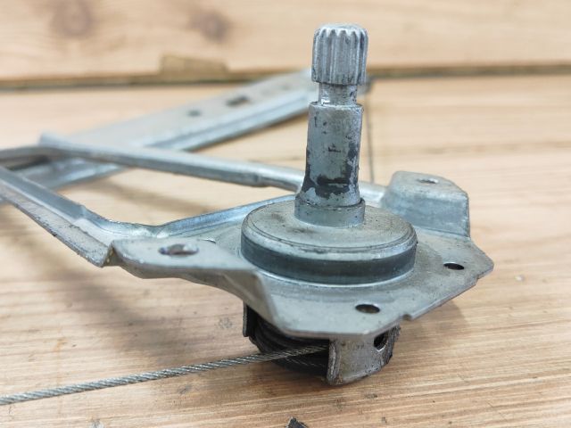 bontott MERCEDES-BENZ A-CLASS Bal hátsó Ablakemelő Szerkezet (Mechanikus)