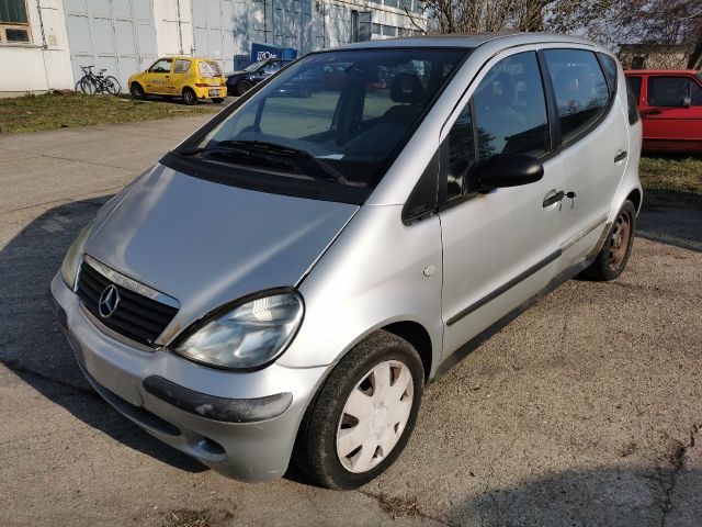 bontott MERCEDES-BENZ A-CLASS Bal hátsó Ajtó (Részeivel)