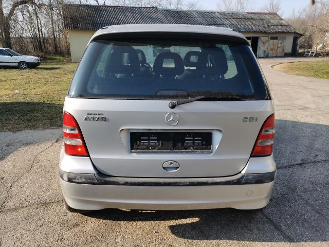 bontott MERCEDES-BENZ A-CLASS Bal hátsó Ajtó (Részeivel)