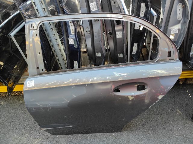 bontott MERCEDES-BENZ A-CLASS Bal hátsó Ajtó (Üres lemez)