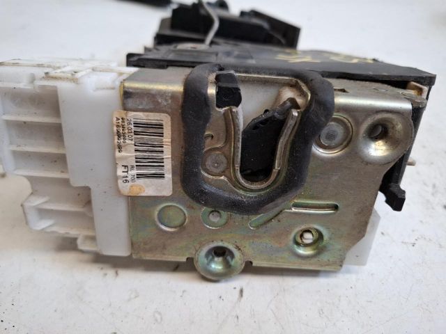 bontott MERCEDES-BENZ A-CLASS Bal hátsó Ajtózár