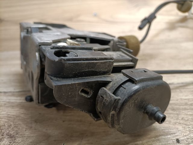 bontott MERCEDES-BENZ A-CLASS Bal hátsó Ajtózár