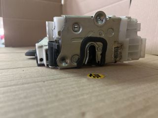 bontott MERCEDES-BENZ A-CLASS Bal hátsó Ajtózár