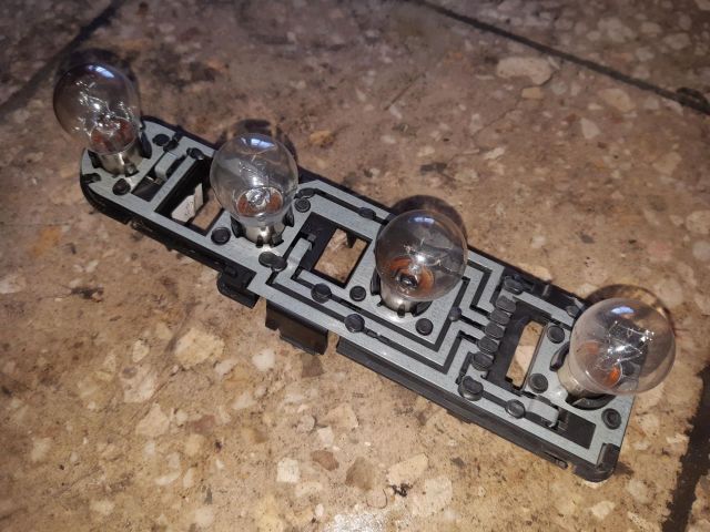 bontott MERCEDES-BENZ A-CLASS Bal Hátsó Lámpa Foglalat