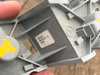 bontott MERCEDES-BENZ A-CLASS Bal Hátsó Lámpa Foglalat