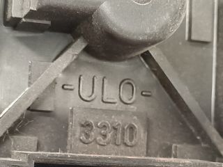 bontott MERCEDES-BENZ A-CLASS Bal Hátsó Lámpa Foglalat