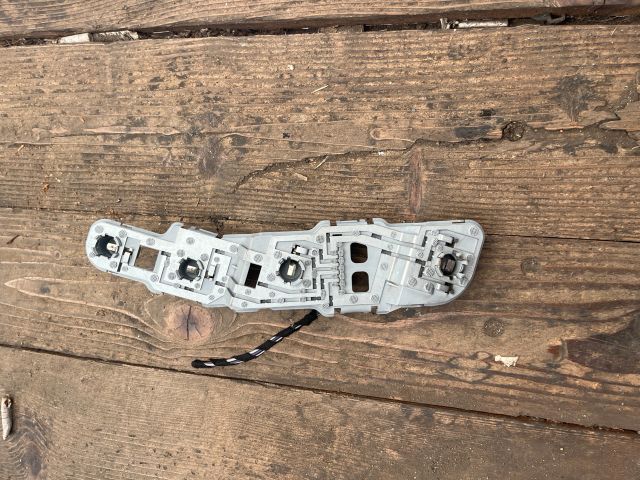 bontott MERCEDES-BENZ A-CLASS Bal Hátsó Lámpa Foglalat