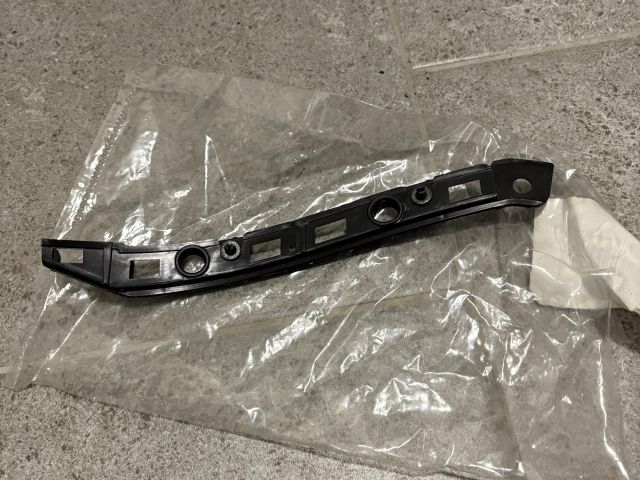 bontott MERCEDES-BENZ A-CLASS Bal hátsó Oldal Lökhárító Tartó (Műanyag)