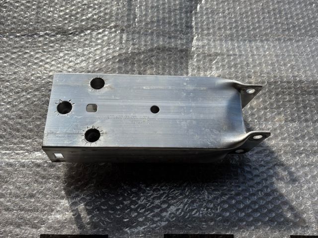 bontott MERCEDES-BENZ A-CLASS Bal Lökhárító Tartó Nyúlványvég