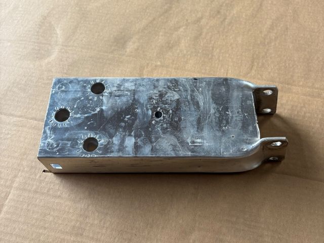 bontott MERCEDES-BENZ A-CLASS Bal Lökhárító Tartó Nyúlványvég