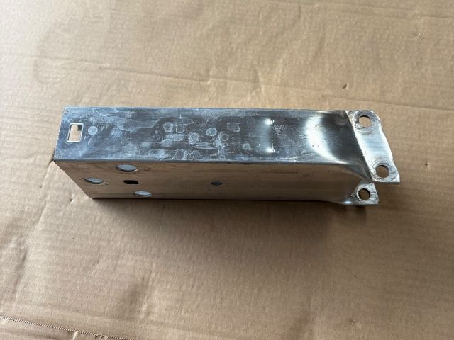 bontott MERCEDES-BENZ A-CLASS Bal Lökhárító Tartó Nyúlványvég