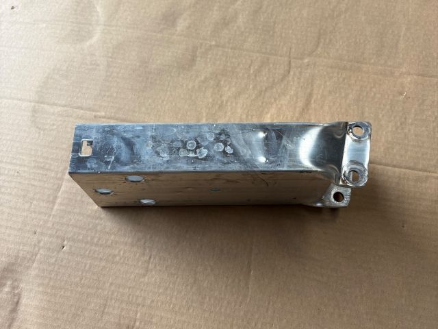 bontott MERCEDES-BENZ A-CLASS Bal Lökhárító Tartó Nyúlványvég