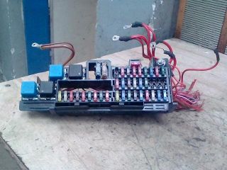 bontott MERCEDES-BENZ A-CLASS Biztosítéktábla Utastér