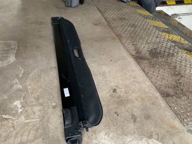 bontott MERCEDES-BENZ A-CLASS Csomagtér Roló