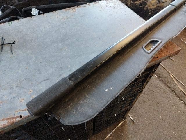 bontott MERCEDES-BENZ A-CLASS Csomagtér Roló