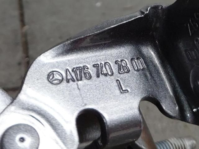 bontott MERCEDES-BENZ A-CLASS Csomagtérajtó Bal Zsanér