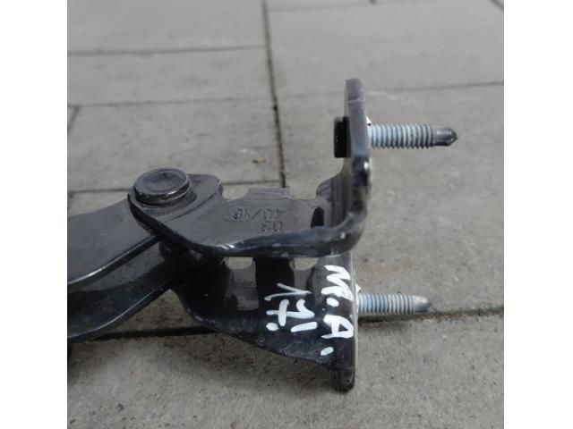 bontott MERCEDES-BENZ A-CLASS Csomagtérajtó Bal Zsanér