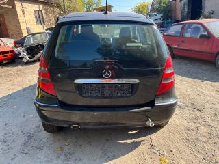 bontott MERCEDES-BENZ A-CLASS Csomagtérajtó Burkolat (Részeivel)