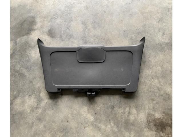 bontott MERCEDES-BENZ A-CLASS Csomagtérajtó Burkolat (Részeivel)