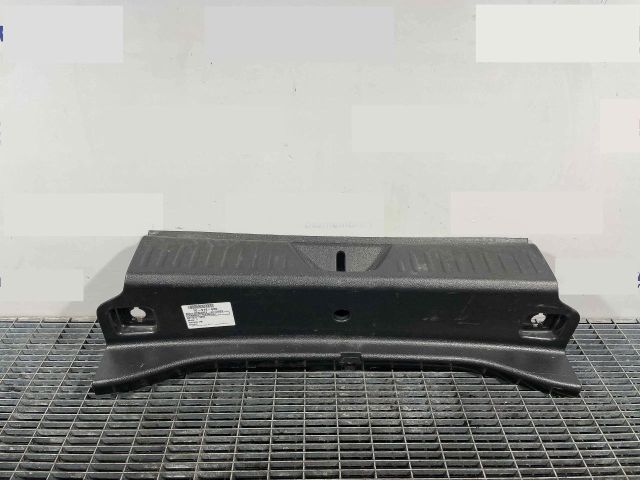 bontott MERCEDES-BENZ A-CLASS Csomagtérajtó Díszléc