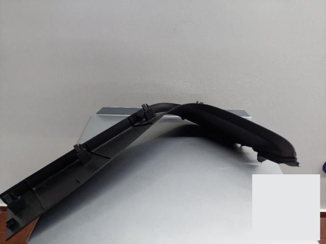 bontott MERCEDES-BENZ A-CLASS Csomagtérajtó Díszléc