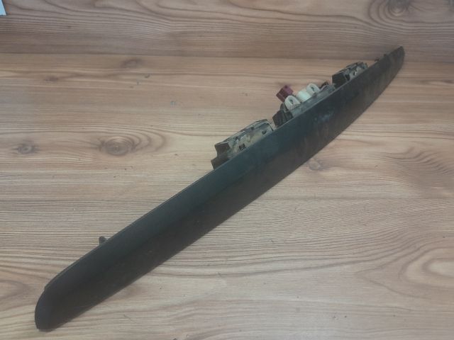 bontott MERCEDES-BENZ A-CLASS Csomagtérajtó Díszléc