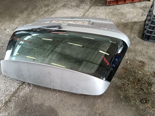 bontott MERCEDES-BENZ A-CLASS Csomagtérajtó (Részeivel)