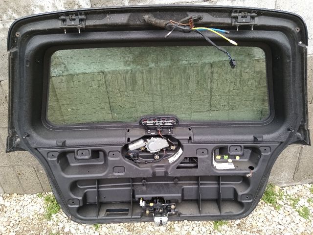 bontott MERCEDES-BENZ A-CLASS Csomagtérajtó (Részeivel)