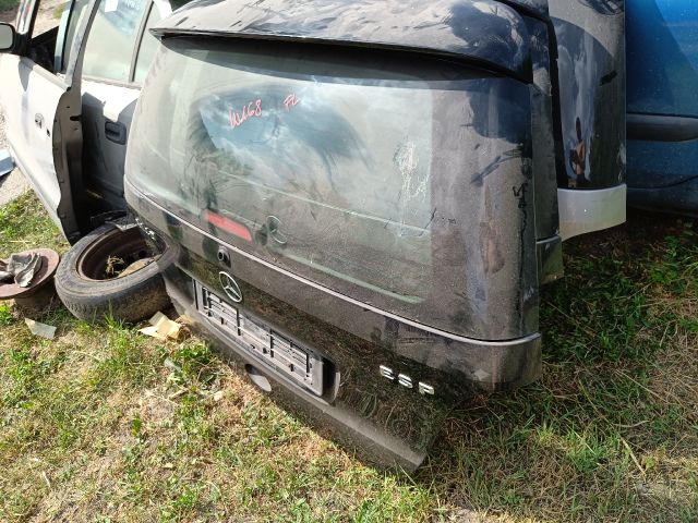 bontott MERCEDES-BENZ A-CLASS Csomagtérajtó (Részeivel)