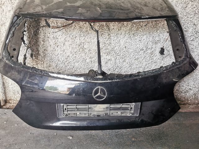 bontott MERCEDES-BENZ A-CLASS Csomagtérajtó (Részeivel)