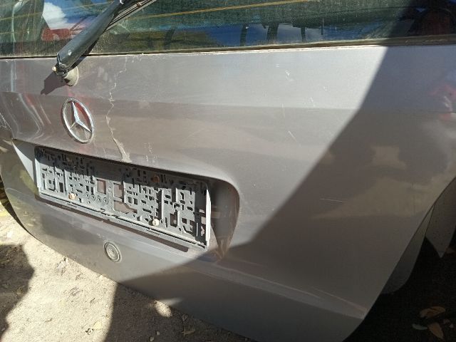 bontott MERCEDES-BENZ A-CLASS Csomagtérajtó (Részeivel)