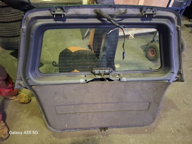 bontott MERCEDES-BENZ A-CLASS Csomagtérajtó (Üres lemez)