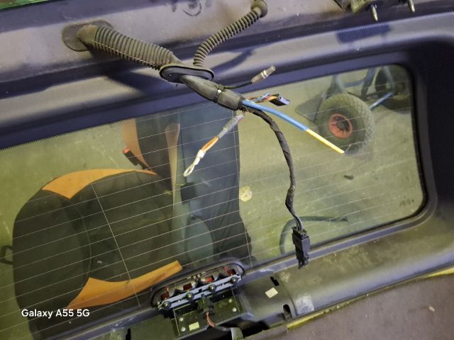 bontott MERCEDES-BENZ A-CLASS Csomagtérajtó (Üres lemez)