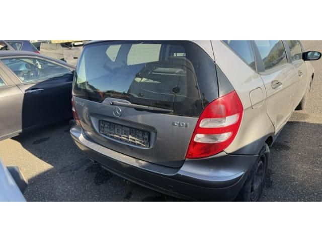 bontott MERCEDES-BENZ A-CLASS Csomagtérajtó (Üres lemez)