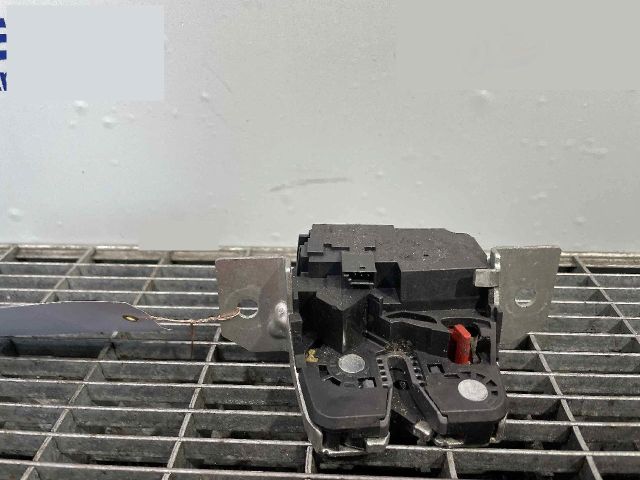 bontott MERCEDES-BENZ A-CLASS Csomagtérajtó Ütköző