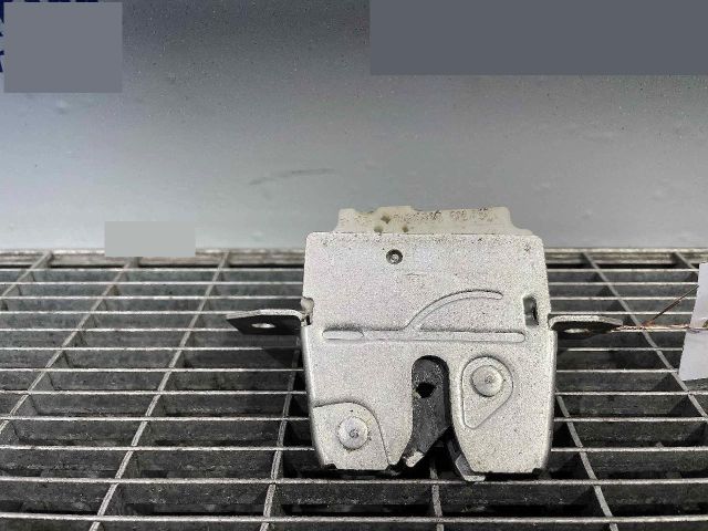 bontott MERCEDES-BENZ A-CLASS Csomagtérajtó Ütköző